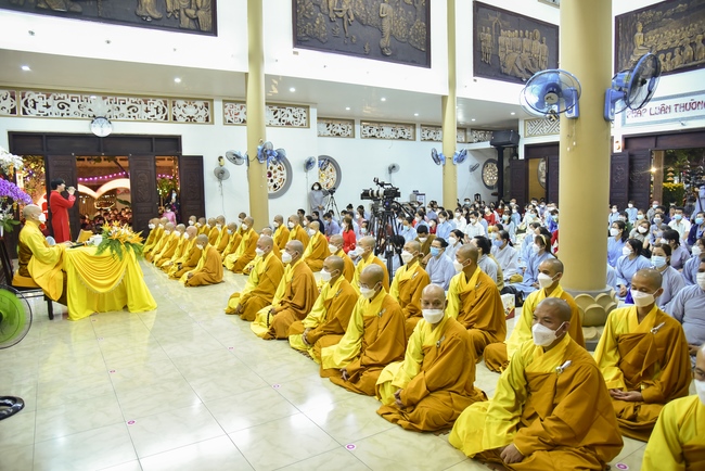 Welcome the New Year’s Eve of the Tiger Year