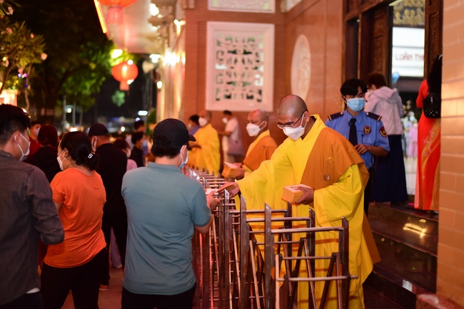 Welcome the New Year’s Eve of the Tiger Year