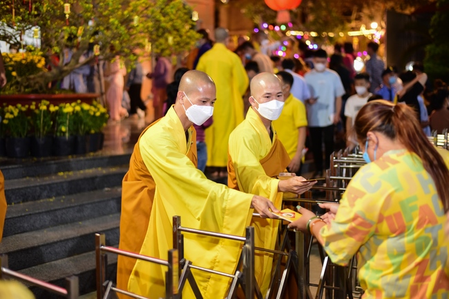 Welcome the New Year’s Eve of the Tiger Year