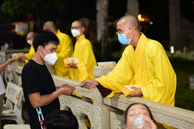 Welcome the New Year’s Eve of the Tiger Year