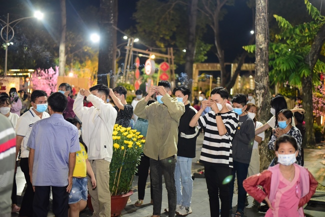 Welcome the New Year’s Eve of the Tiger Year