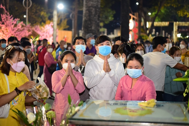 Welcome the New Year’s Eve of the Tiger Year