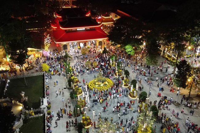 Welcome the New Year’s Eve of the Tiger Year