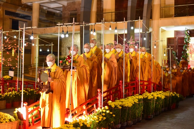 Welcome the New Year’s Eve of the Tiger Year