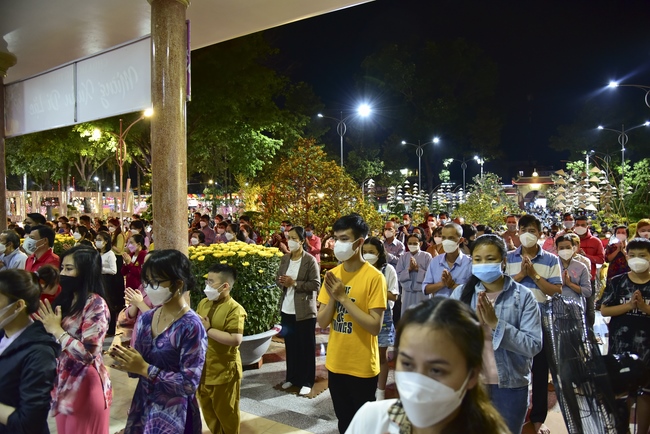 Welcome the New Year’s Eve of the Tiger Year