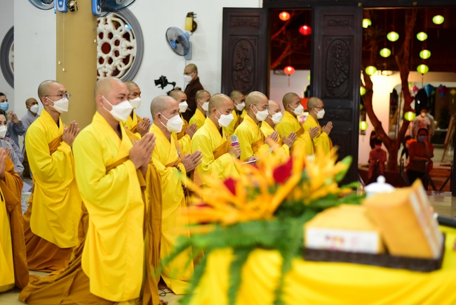 Welcome the New Year’s Eve of the Tiger Year