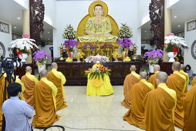 Welcome the New Year’s Eve of the Tiger Year