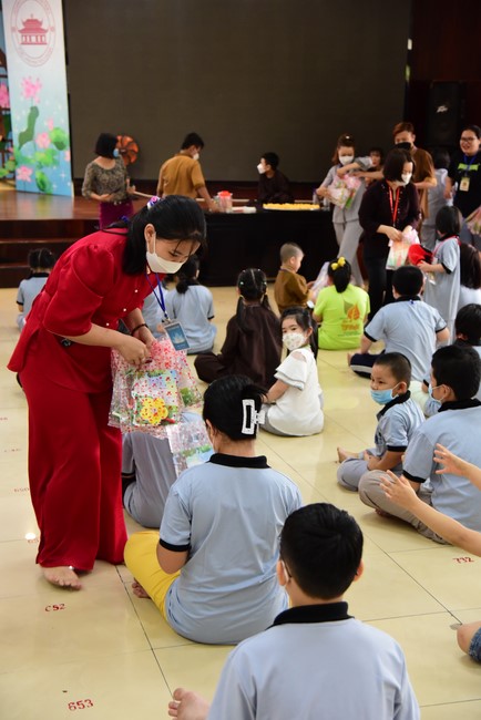 The 28th Kid Playground