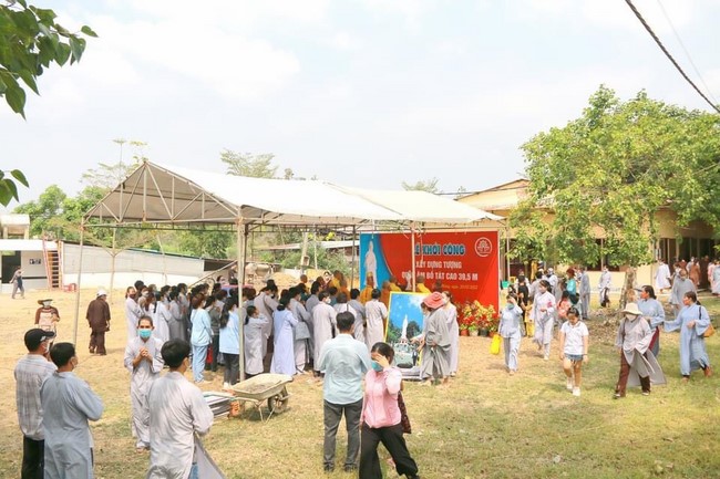 Chùa Hưng Pháp:  Lễ Cầu An Đầu Năm và Lễ Khởi Công Xây Dựng Tôn Tượng Quan Âm