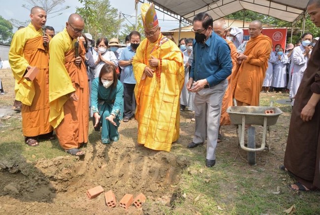 Chùa Hưng Pháp:  Lễ Cầu An Đầu Năm và Lễ Khởi Công Xây Dựng Tôn Tượng Quan Âm