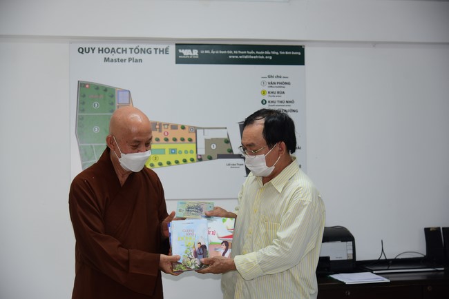 Bàn giao rùa Răng tại trạm Bảo tồn động vật hoang dã Dầu Tiếng- Bình Dương