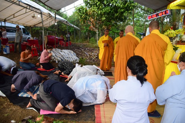 Viếng tang lễ Phật tử Quảng Thượng ở Đồng Nai