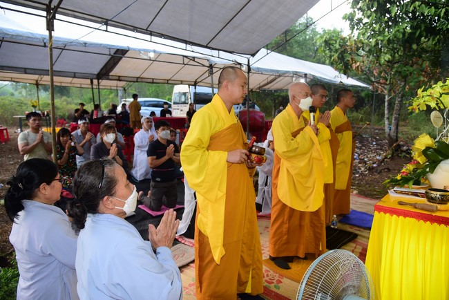 Viếng tang lễ Phật tử Quảng Thượng ở Đồng Nai