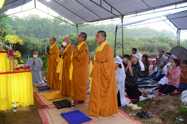 Viếng tang lễ Phật tử Quảng Thượng ở Đồng Nai