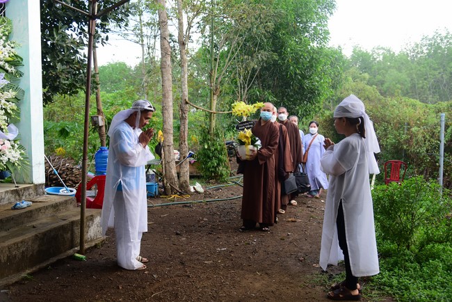 Viếng tang lễ Phật tử Quảng Thượng ở Đồng Nai