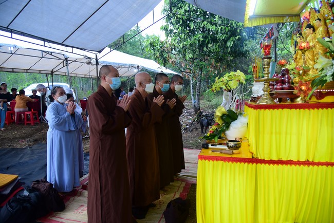 Viếng tang lễ Phật tử Quảng Thượng ở Đồng Nai