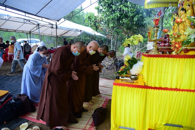 Viếng tang lễ Phật tử Quảng Thượng ở Đồng Nai