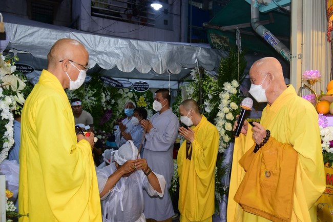 Viếng tang lễ Phật tử Diệu Bảo ở quận 3