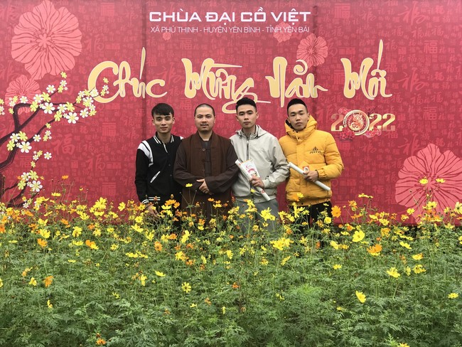 Series of photos on the 2nd day of Lunar New Year at Dai Co Viet Pagoda