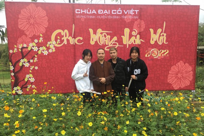 Series of photos on the 2nd day of Lunar New Year at Dai Co Viet Pagoda