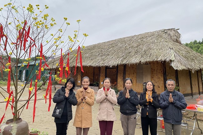 Series of photos on the 2nd day of Lunar New Year at Dai Co Viet Pagoda