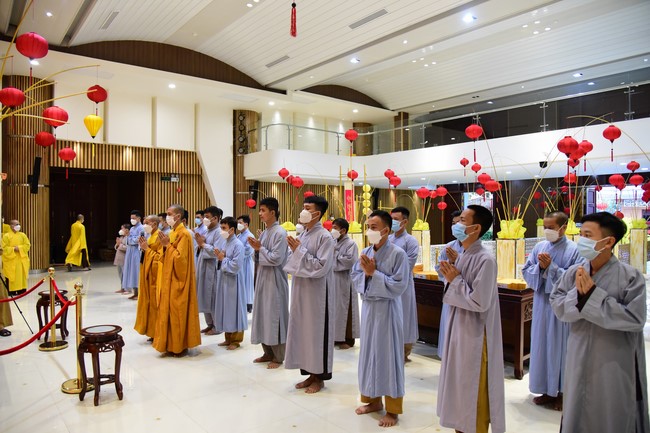 Chùm ảnh mồng hai Tết Nhâm Dần