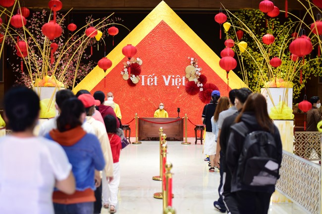 Chùm ảnh mồng hai Tết Nhâm Dần