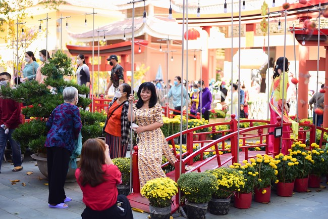 Chùm ảnh mồng hai Tết Nhâm Dần