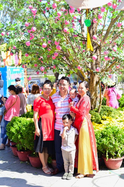 Chùm ảnh mồng hai Tết Nhâm Dần