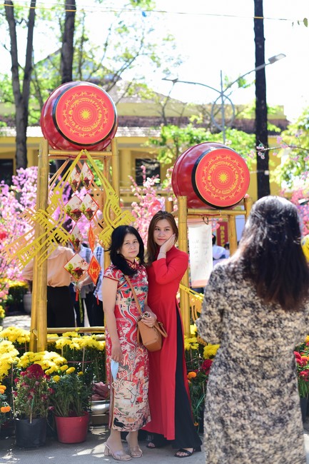 Chùm ảnh mồng hai Tết Nhâm Dần