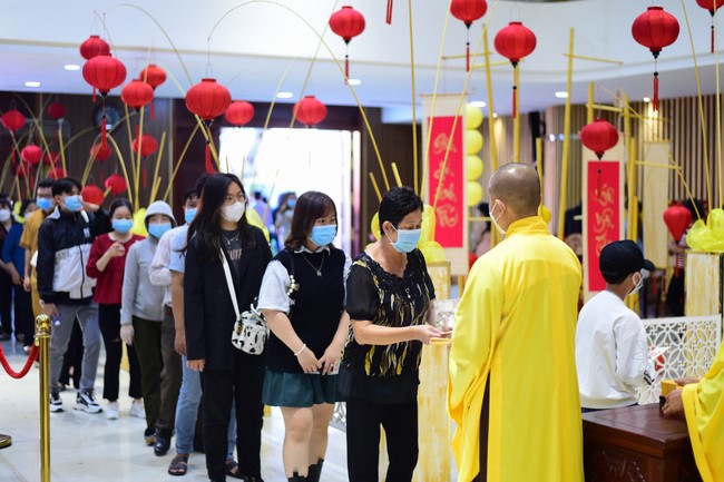 Chùm ảnh mồng hai Tết Nhâm Dần