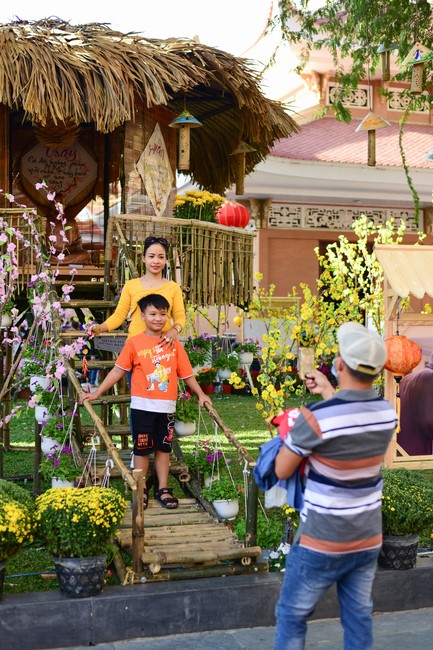 Chùm ảnh mồng hai Tết Nhâm Dần