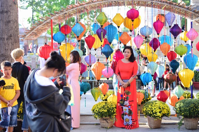 Chùm ảnh mồng hai Tết Nhâm Dần