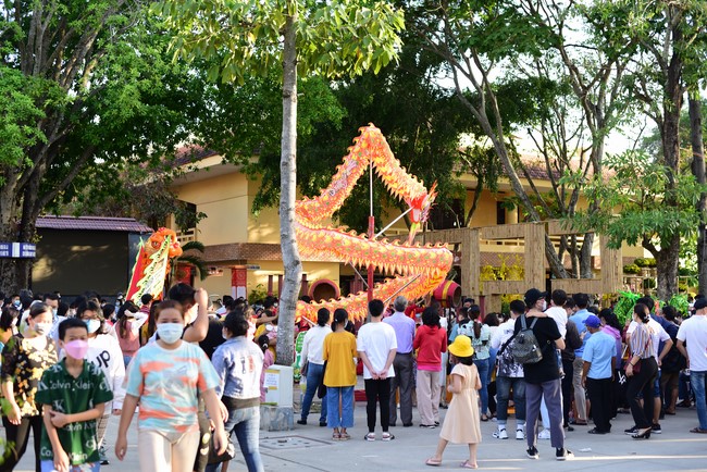 Chùm ảnh mồng hai Tết Nhâm Dần