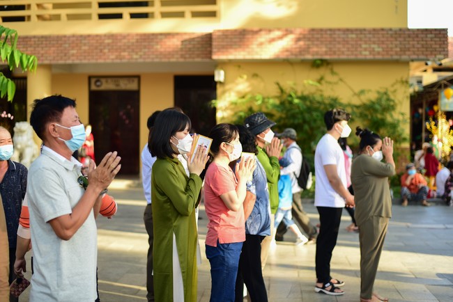 Chùm ảnh mồng hai Tết Nhâm Dần