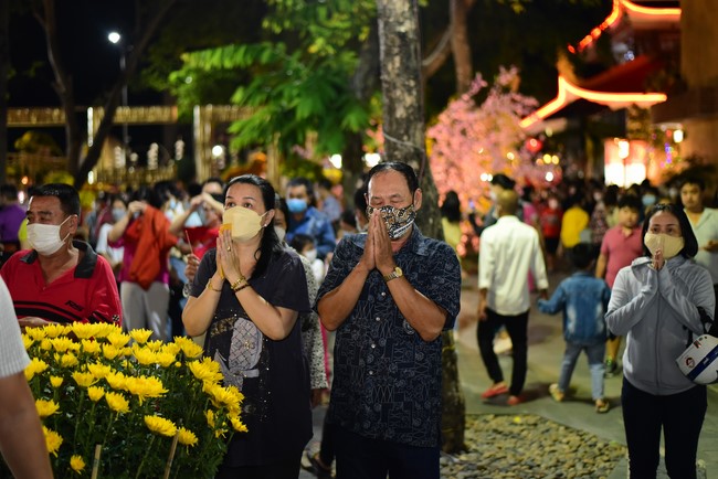 Chùm ảnh mồng hai Tết Nhâm Dần