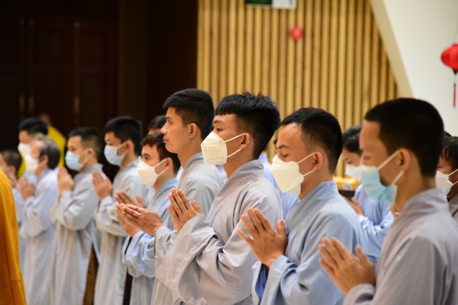 Chùm ảnh mồng hai Tết Nhâm Dần