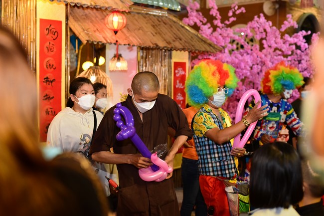 Chùm ảnh mồng hai Tết Nhâm Dần