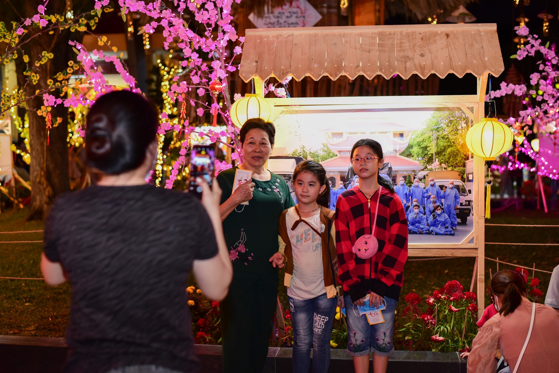 Chùm ảnh mồng hai Tết Nhâm Dần