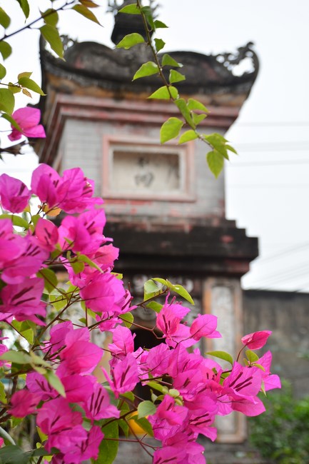 Welcome New Year's Eve at Tay Khanh pagoda