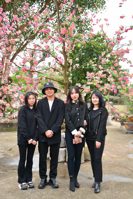 Welcome New Year's Eve at Tay Khanh pagoda