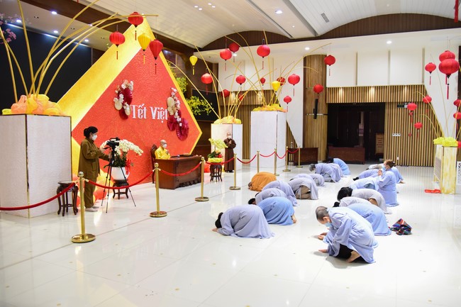 Chùm ảnh mồng bốn Tết Nhâm Dần