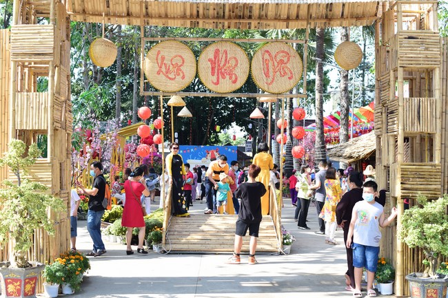 Chùm ảnh mồng bốn Tết Nhâm Dần