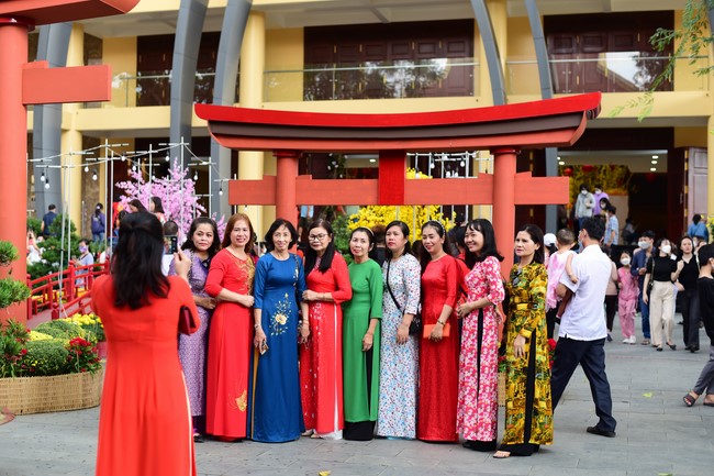 Chùm ảnh mồng bốn Tết Nhâm Dần