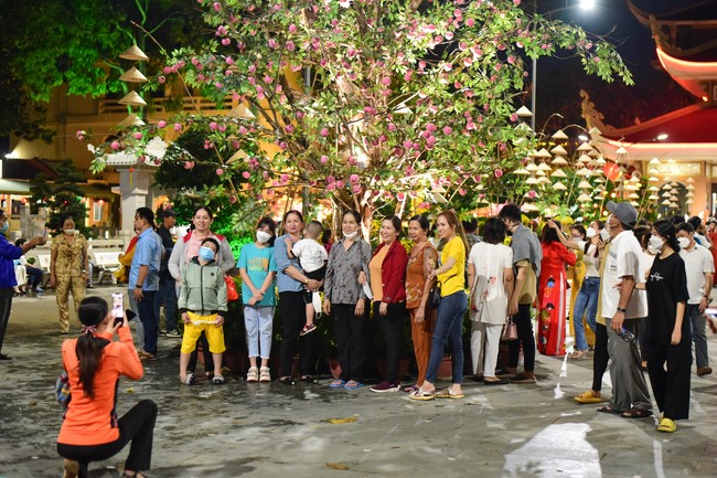 Chùm ảnh mồng bốn Tết Nhâm Dần