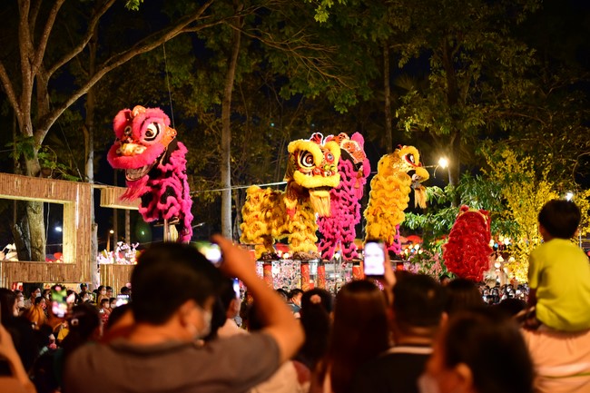 Chùm ảnh mồng bốn Tết Nhâm Dần