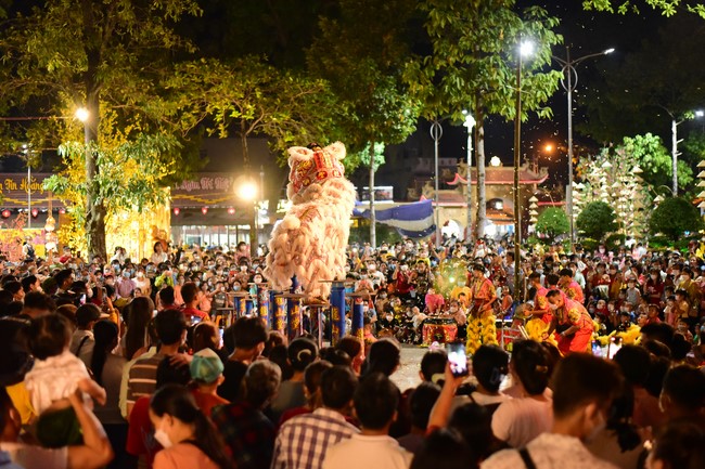 Chùm ảnh mồng bốn Tết Nhâm Dần