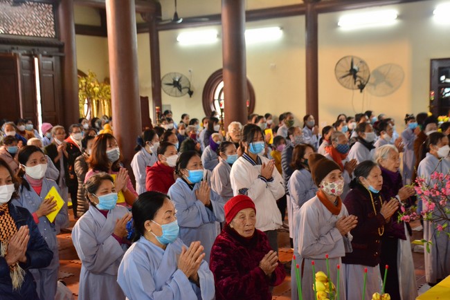 Peace praying ceremony in Tay Khanh Pagoda, Thai Binh