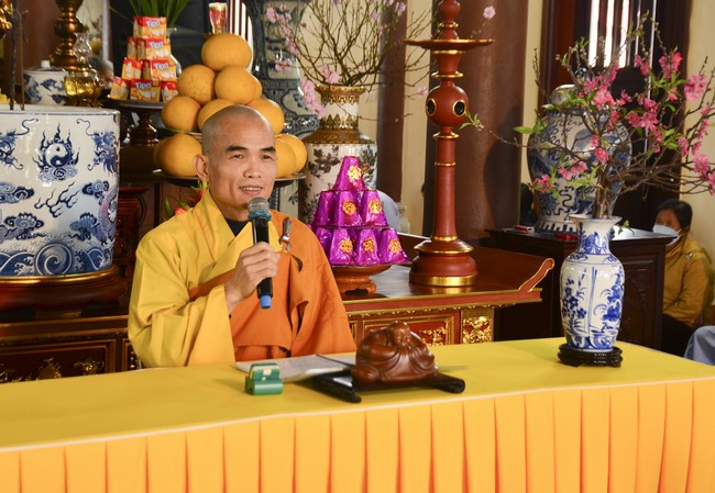 Peace praying ceremony in Tay Khanh Pagoda, Thai Binh