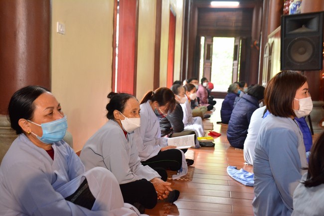 Peace praying ceremony in Tay Khanh Pagoda, Thai Binh